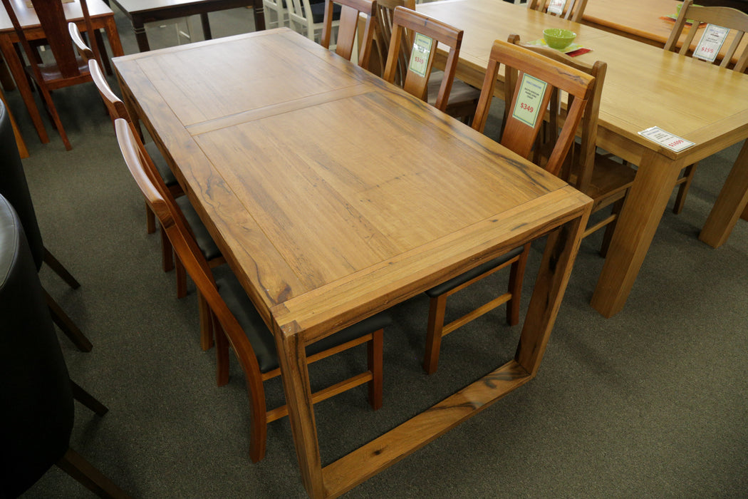 Geelong 2000 Dining Table