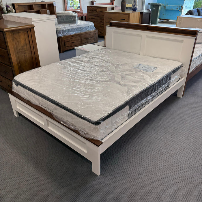 Townsville Queen Bed