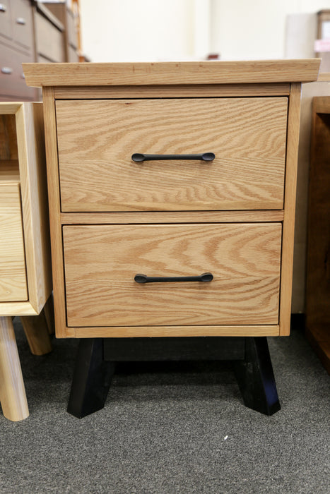 Ashland 2 Drw Bedside Table