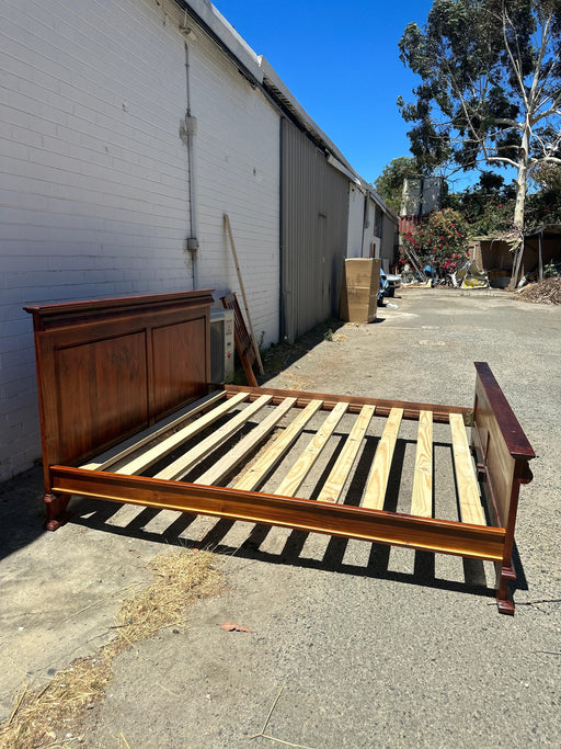 Compbell King Bed (23 a) - Direct Furniture Warehouse