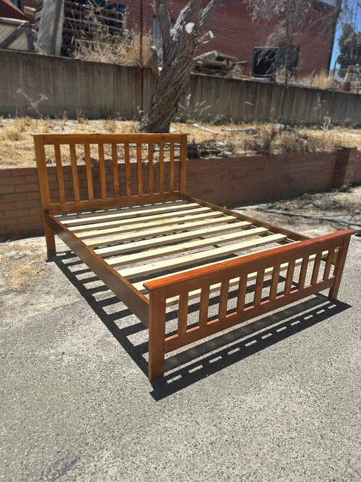 Pine Queen Bed (26 A) - Direct Furniture Warehouse